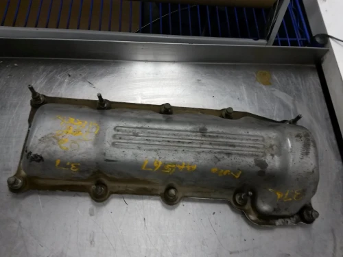 2002 Jeep Liberty 3.7L Left Used Valve Cover