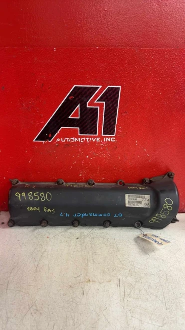 2006-2007 Jeep Commander 4.7L Right Used Valve Cover