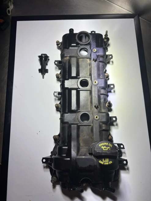 2012-2018 Jeep Wrangler Left Used OEM Valve Cover
