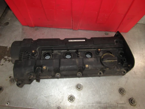 2004-2009 Kia Spectra 2.0L Used OEM Valve Cover