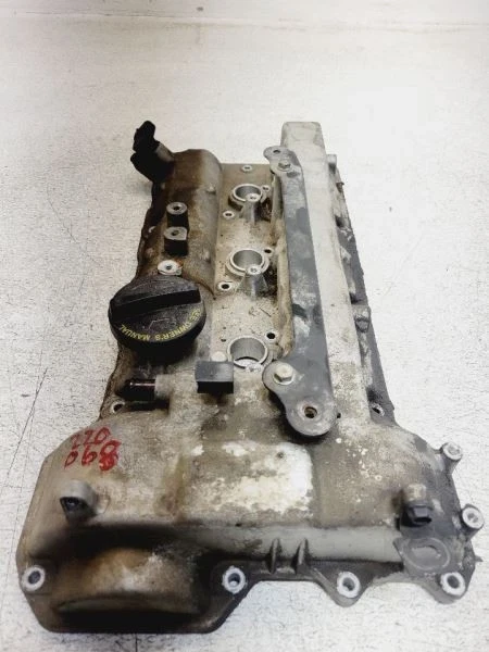 2006-2010 Kia Sedona 3.8L Left Used Valve Cover
