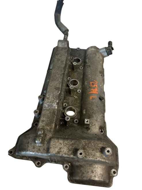 2006-2010 Kia Sedona Right Used Valve Cover