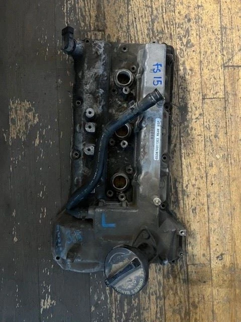 2008 Kia Sorento 3.3L Used Valve Cover