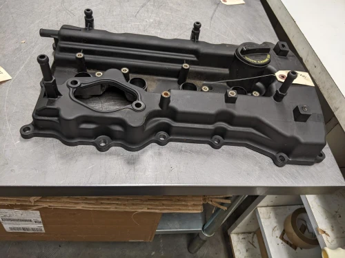 2009-2010 Kia Optima 2.4L Used Valve Cover