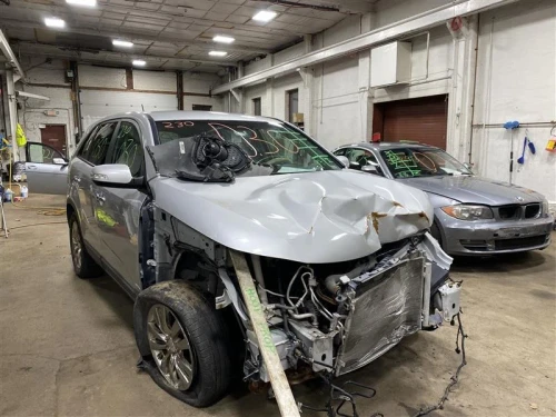 2011 Kia Sorento Used Engine Cover