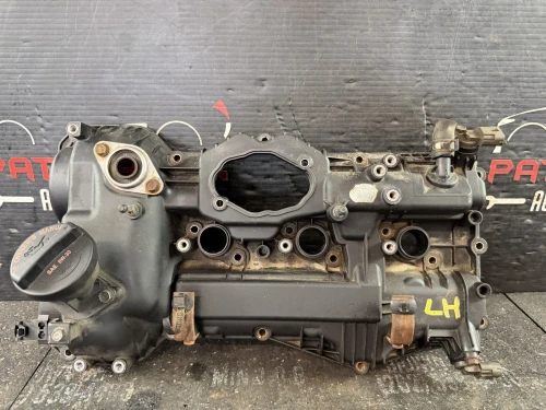 2014-2018 Kia Sorento 3.3L Left Used Valve Cover