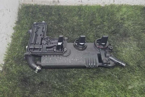 2006 Land Rover Freelander 2.2L Used Valve Cover 9662660480