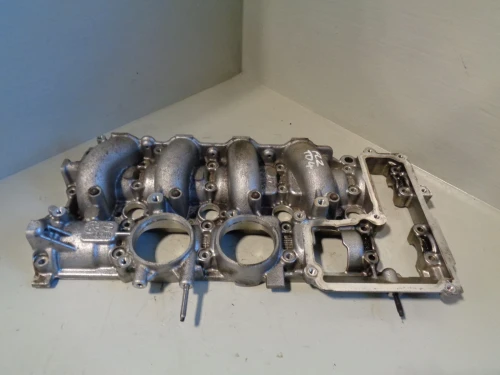 2006, 2011 Land Rover Freelander 2.2L Diesel Used Valve Cover
