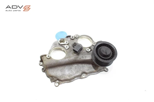 2010-2016 Land Rover LR4 Upper Right Used OEM Valve Cover