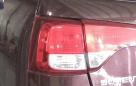 2014 2015 Kia Sorento Driver Left Quarter Tail Light Tail Lamp OEM used OEM tail light assembly