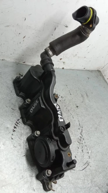 2014 Land Rover Discovery 2.0L Used Valve Cover