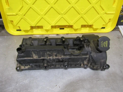 2014-2017 Land Rover Range Rover 3.0L Left Used OEM Valve Cover