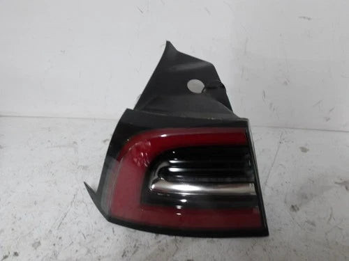 2017-2018 Tesla Model 3 Driver LH Tail Light Lamp Used OEM Tail Lights used OEM tail light assembly