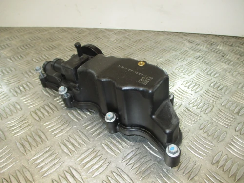 2016 Land Rover Range Rover / Evoque 2.0L Used Valve Cover
