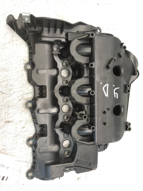 2018 Land Rover Discovery 3.0L Used Valve Cover