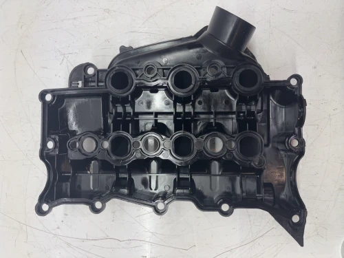 Land Rover Discovery 3.0L Diesel Used Valve Cover 9X2Q-9424-EH