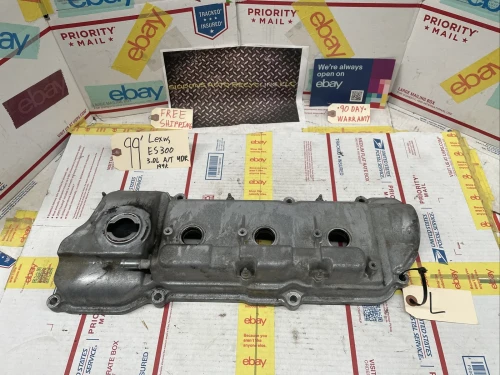 1999-2003 Lexus ES300 3.0L Left V6 Used OEM Valve Cover