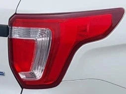 2016-2019 Ford Explorer RH Passenger Tail Light Lamp OEM used OEM tail light assembly