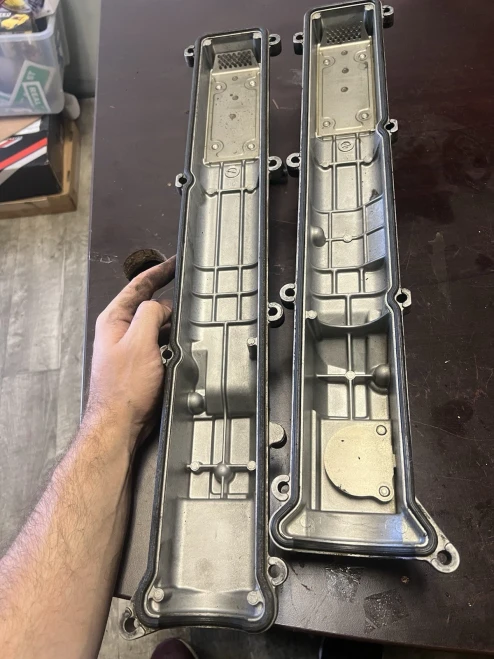 Lexus IS300 / GS300 Used OEM Valve Cover