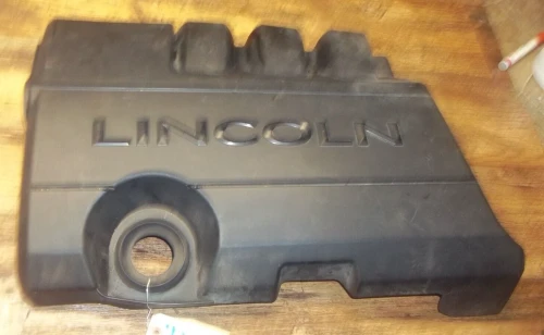 2007-2012 Lincoln MKS / MKT 3.7L Used Engine Cover