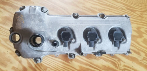 2009-2012 Lincoln MKS Left Used OEM Valve Cover