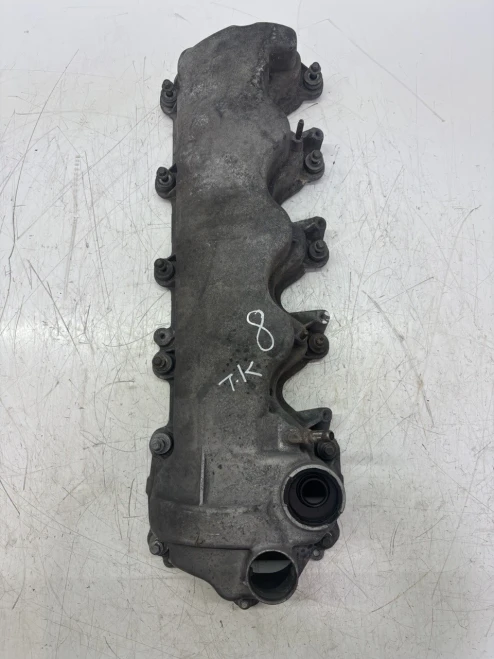 Lincoln Navigator 5.4L V8 Used Valve Cover