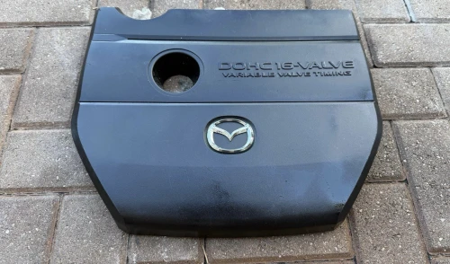 2010 Mazda Mazda 3 / 2 2.0L DOHC Used OEM Engine Cover