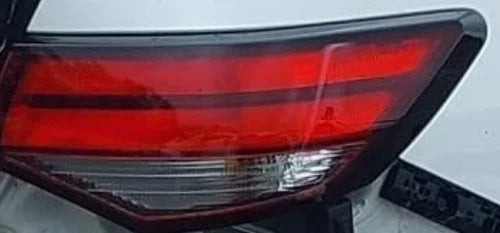 2020-2024 Nissan Sentra RH Passenger Quarter Panel Mounted Tail Light Lamp OEM used OEM tail light assembly