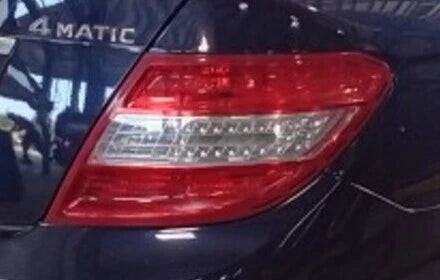 2008-2011 Mercedes-Benz C-Class Passenger RH Tail Light Tail Lamp OEM used OEM tail light assembly