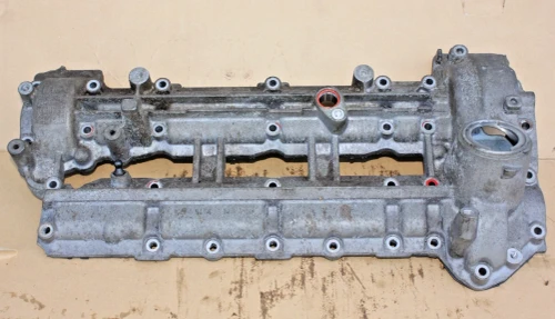 2007-2021 Mercedes-Benz Sprinter 3.0L Left OM642 Used Valve Cover