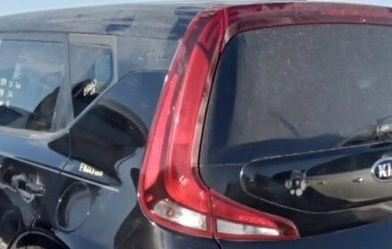 2020 Kia Soul Driver Side Tail Light Assembly Quarter Mount OEM used OEM tail light assembly