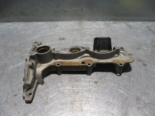 2018 Mercedes-Benz B Class / CLA 1.3L Used Valve Cover A2820107001