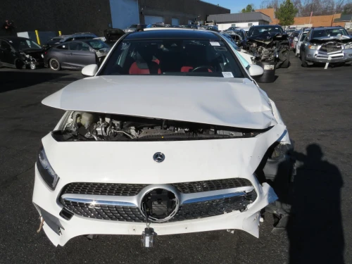 2019-2022 Mercedes-Benz A-Class 2.0L Used OEM Engine Cover 2600100000