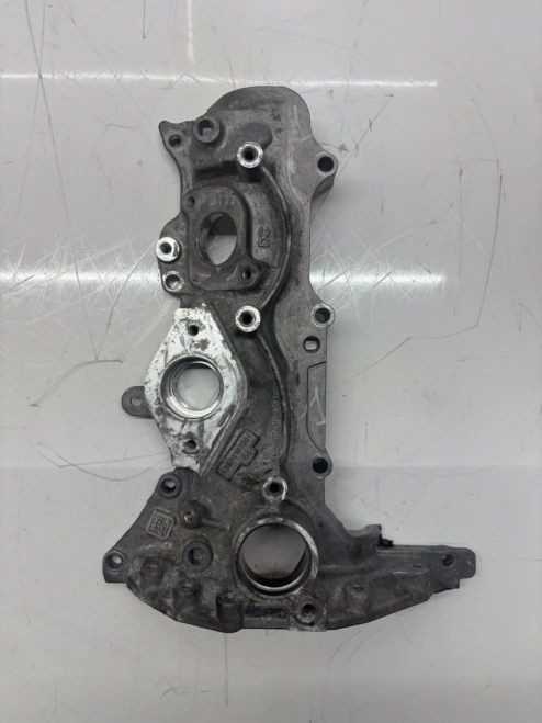 Mercedes-Benz A180 1.3L Used Valve Cover A2820107001