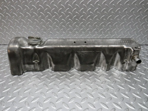 Mercedes-Benz C107 / R107 Right Used Valve Cover 1160161905