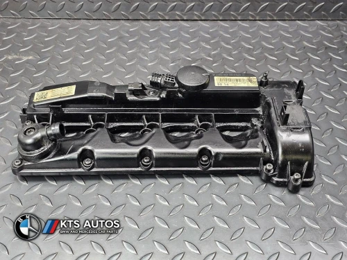 Mercedes-Benz E Class / Sprinter Used Valve Cover A6510108918