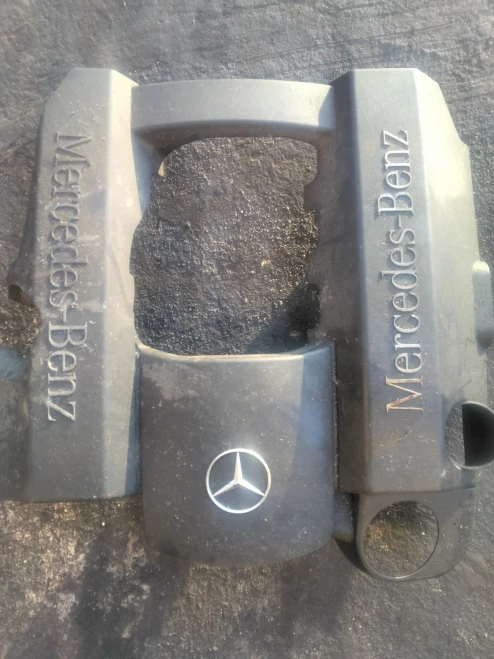 Mercedes-Benz E320 Used OEM Engine Cover 1120100167