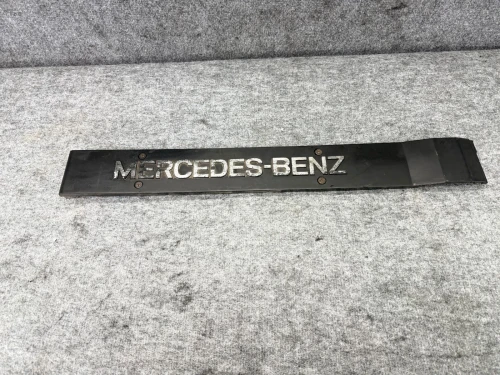 Mercedes-Benz R129 / SL320 / E320 Used OEM Valve Cover