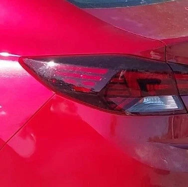 2019-2020 Hyundai Elantra LH Driver Quarter Panel Mounted Tail Light Lamp OEM used OEM tail light assembly