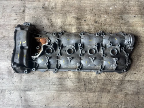 Mercedes-Benz S550 / S600 / CL550 5.5L Left V8 Used OEM Valve Cover