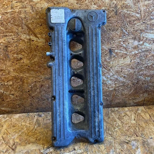 Mercedes-Benz W126 Used Valve Cover 1100160605