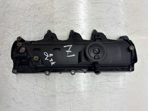 Mercedes-Benz W415 1.5L OM607 Used Valve Cover 8200629199