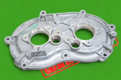 Mercedes-Benz gl450 / e350 / ml350 Right Front V6 V8 Used Timing Cover