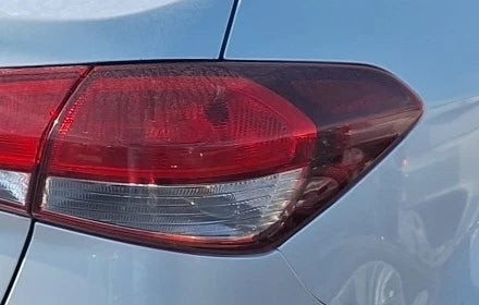 2017-2018 Kia Forte Quarter Mount Passenger RH Tail Light Lamp OEM OEM used OEM tail light assembly
