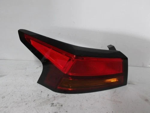 2019-2025 Nissan Altima Driver LH Tail Light Lamp OEM used OEM tail light assembly