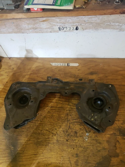 1990-1997 Nissan Pickup Upper Rear 4WD Used Timing Cover