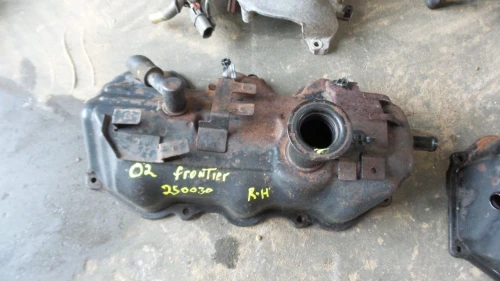 2002 Nissan Frontier Used Valve Cover