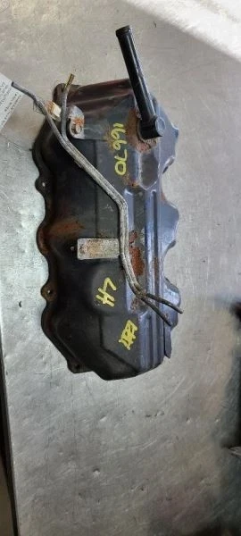 2003 Nissan Frontier Used Valve Cover