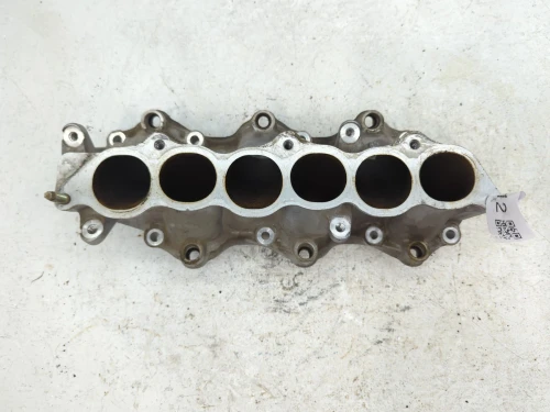 2003 Nissan Murano Right Used Valve Cover