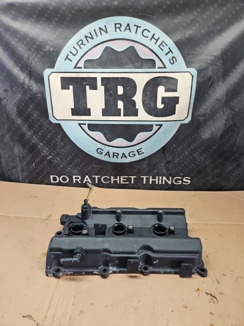 2003-2006 Nissan / Infiniti 350Z / G35 Right VQ35DE Used Valve Cover 13264-AM600